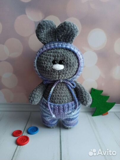 Зайчик вязаный игрушка ручной работы