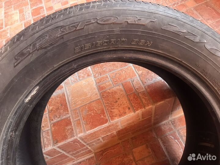 Dunlop SP Sport 270 215/60 R17