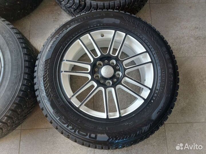 Комплект зимних колёс R17 Nokian Hakkapelitta 8