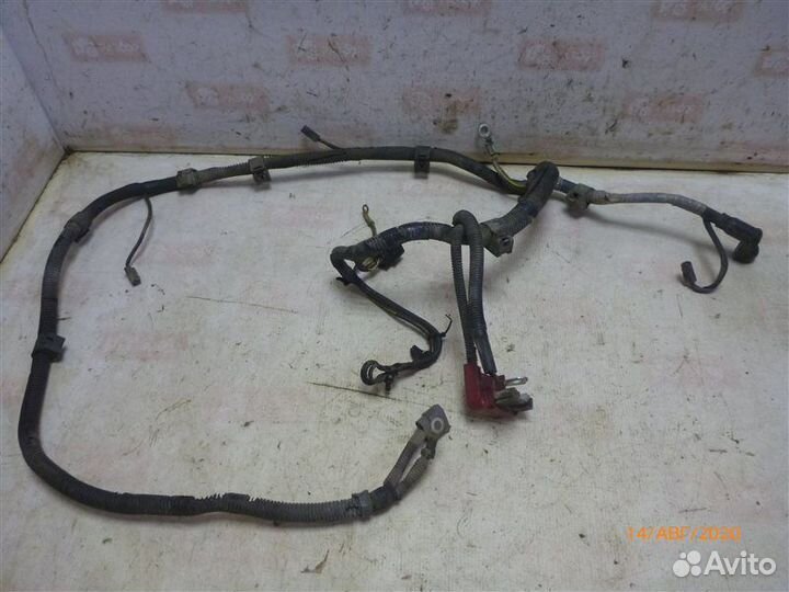 Проводка моторного отсека Mitsubishi Outlander