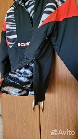 Двусторонняя сноубордическая куртка анорак DC