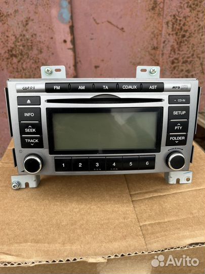 Штатная магнитола на hyundai santa fe 2