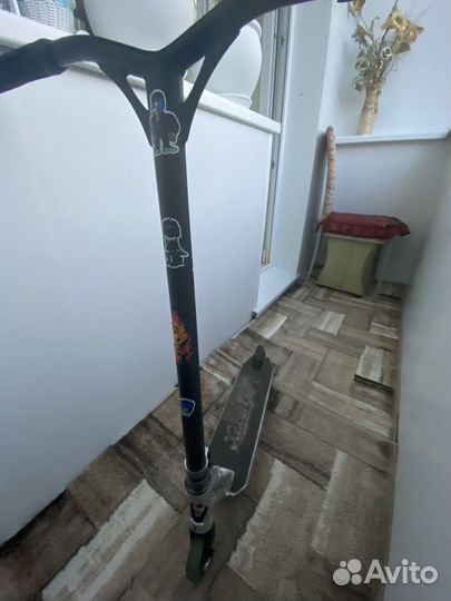 Продам трюковой самокат Fuzion Z-250