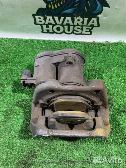 Суппорт задний правый Bmw 5 F10 N52B25AF 2011