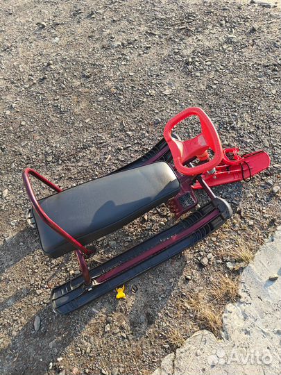 Детский снегокат со спинкой