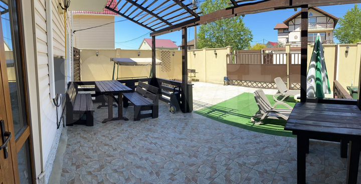 2-к. квартира, 100 м², 1/2 эт.