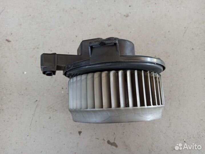 Моторчик отопителя (печки) Toyota Land Cruiser Pra