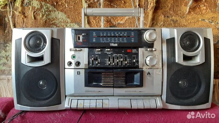 Кассетный магнитофон vitek