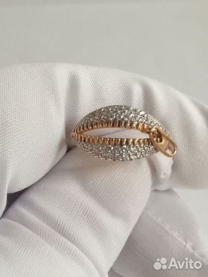 Кольцо с синтетическим камнем Золото