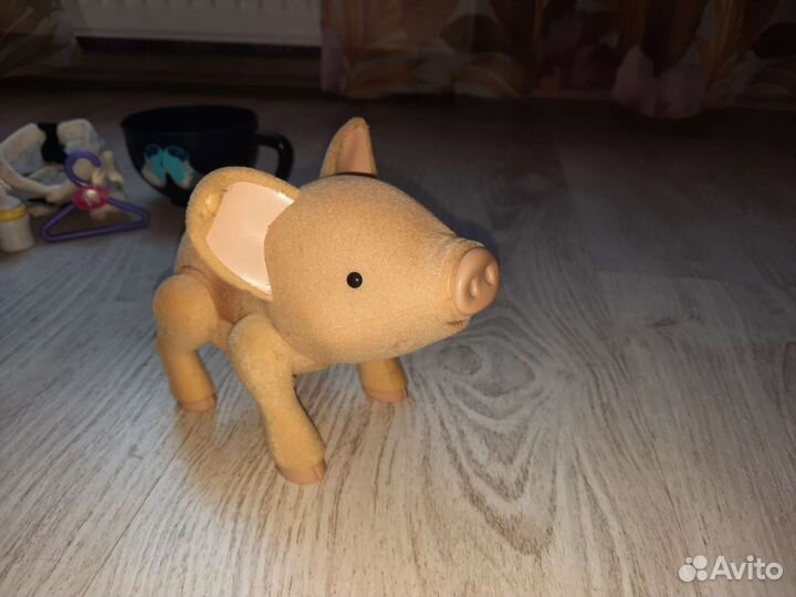Свинка интерактивная