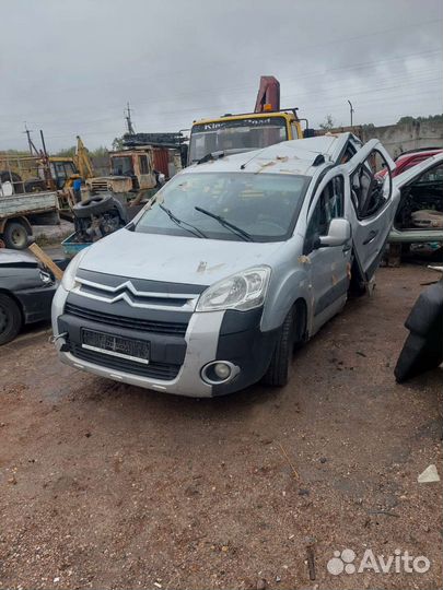 Разбор Б/У запчасти Citroen Berlingo 2011