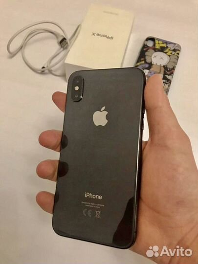 iPhone X, 64 ГБ