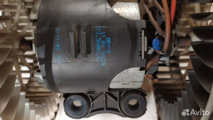 Мотор вентилятора печки (отопителя салона) для Мер