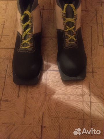 Лыжные ботинки