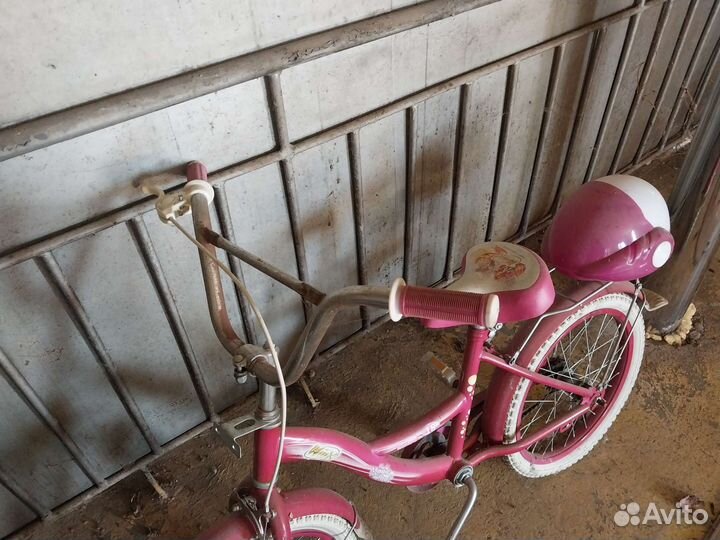 Детский велосипед бу 16 для девочки