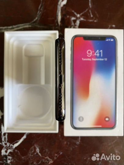 iPhone X, 256 ГБ