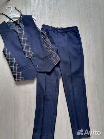 Школьный костюм