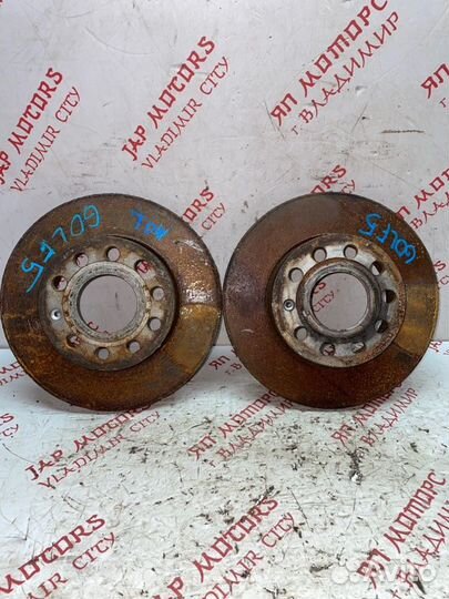 Диск тормозной задний Volkswagen Golf 5 BVY 2006