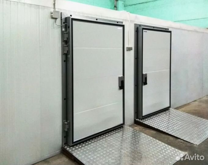 Двери для холодильной камеры