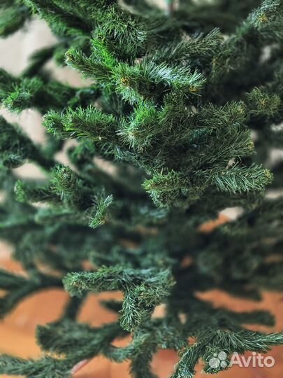 Елка искусственная 210 бу
