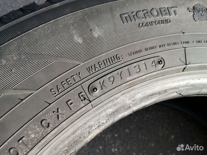 Toyo Observe GSi-5 225/65 R17 102S