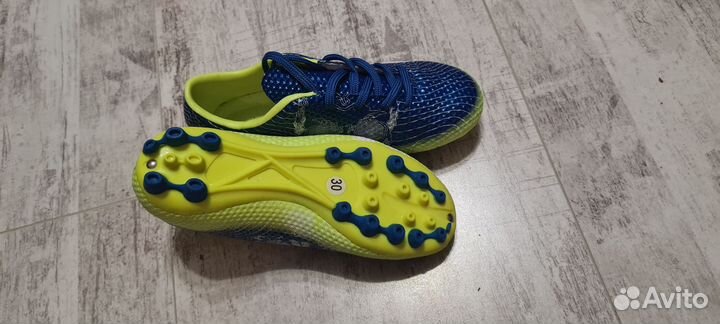 Футбольные бутсы 30 размер новые