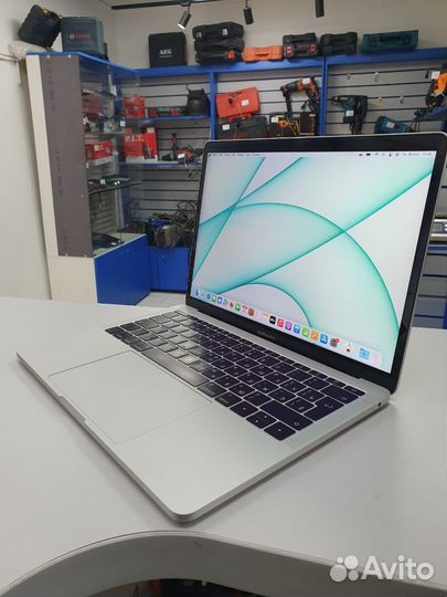 Macbook pro 13 2017 256gb