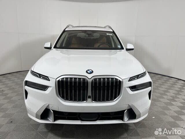 BMW X7 3.0 AT, 2024, 10 км