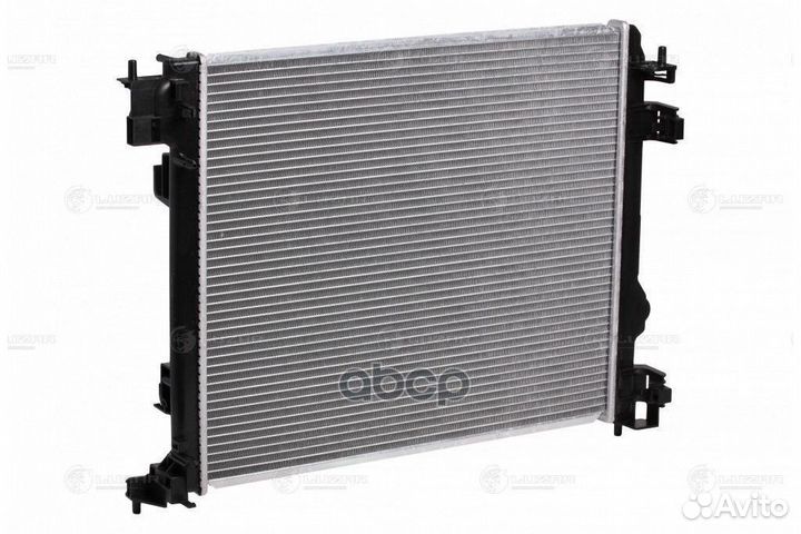 Радиатор охлаждения двс 21410BM90A LRC14EA luzar