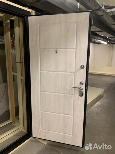 Дверь входная