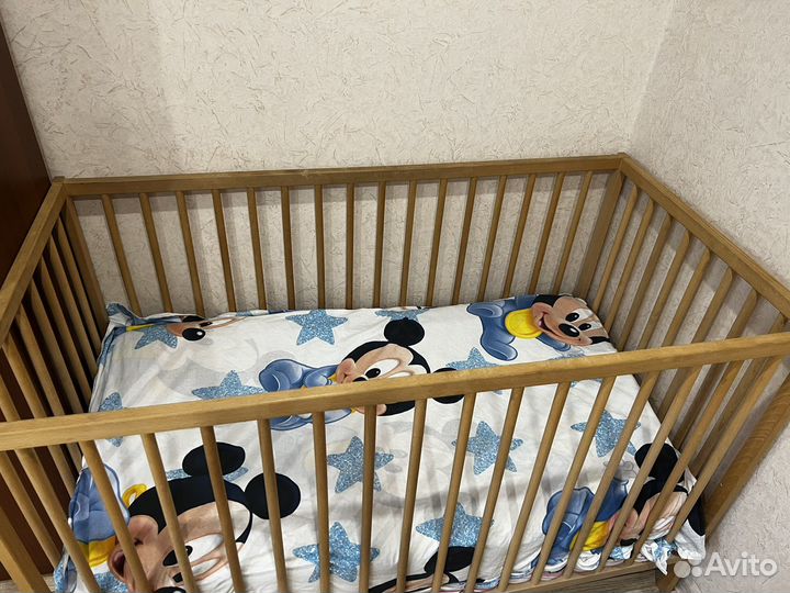 Детская кроватка