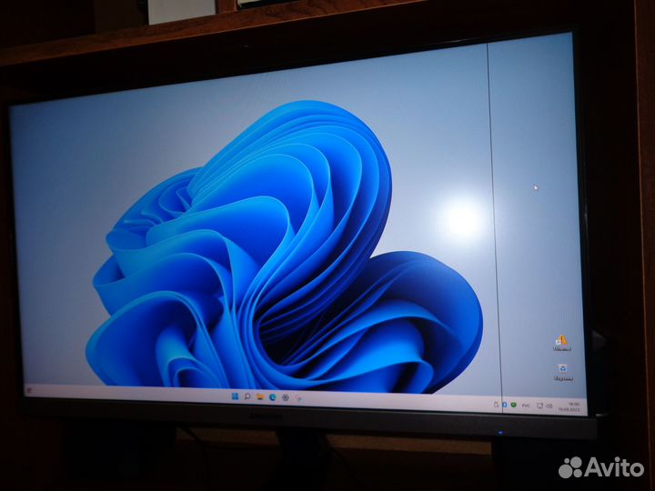 Монитор 24 дюйма Samsung