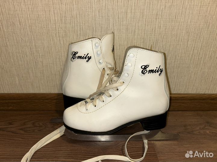Коньки фигурные 35 размер б/у
