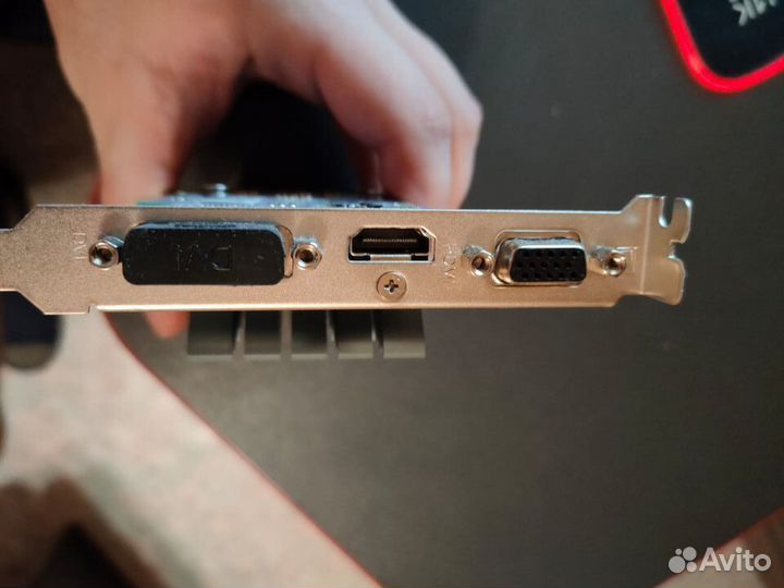 Новая asus GeForce GT 730 2 гб gddr5