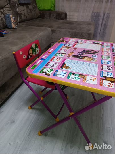 Детский стол и стул