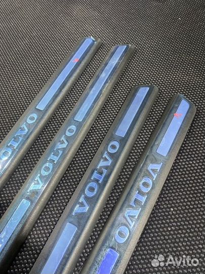 Накладка на порог салона Volvo S80 TS92 B6294S2