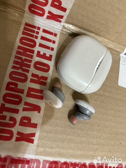 На запчасти Беспроводные наушники JBL Tune 120tws