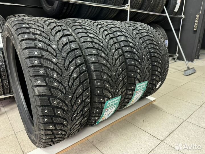 Landspider Arctictraxx 215/50 R17 107