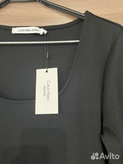 Платье calvin klein новое 46