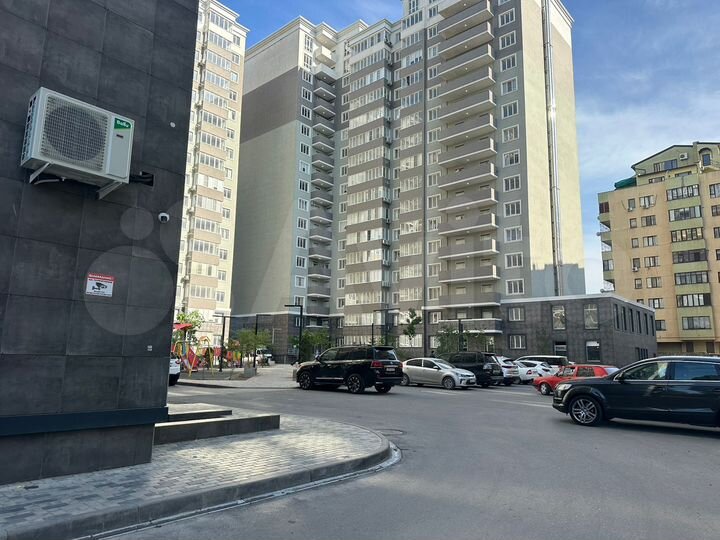 2-к. квартира, 70 м², 13/16 эт.