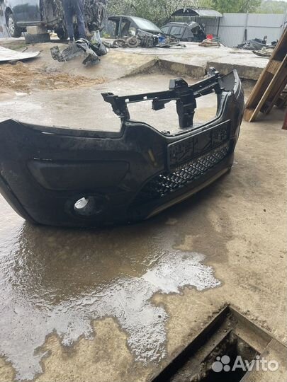 Передний бампер renault sandero stepway 2