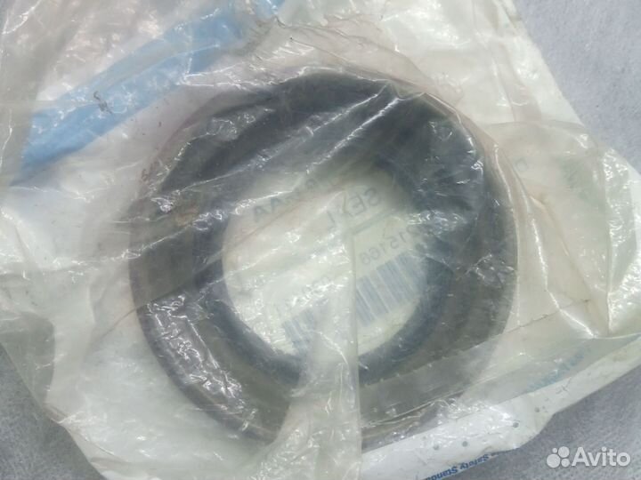 Сальник АКПП CD4E форд Эскейп,Маверик,Трибьют