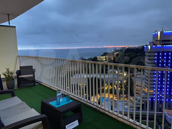 3-к. квартира, 105 м², 16/30 эт.