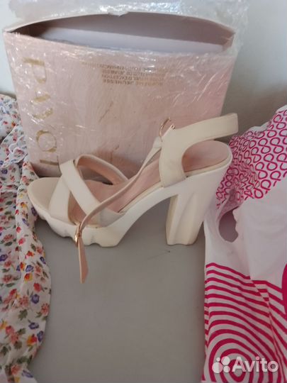 Нарядное платье