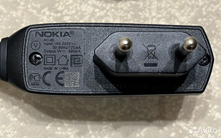 Зарядное устройство Nokia AC-8e