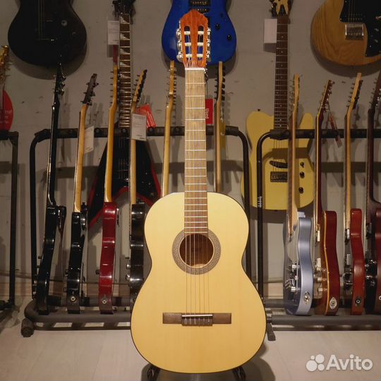 Cort AC100 4/4 Semi Gloss