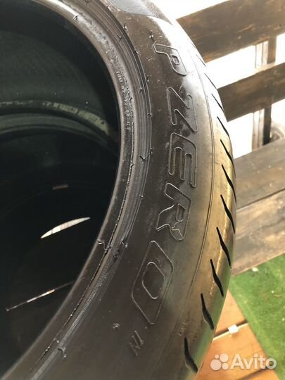 Pirelli Ice Zero 2 255/40 R18
