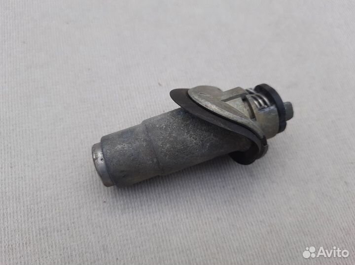 Вставка замка багажника Audi A6 C5