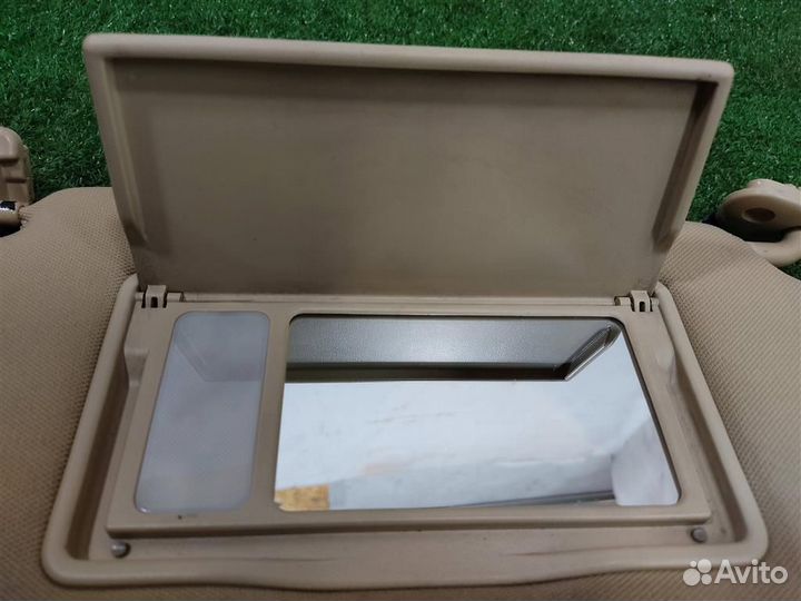 Козырек солнцезащитный правый Subaru Tribeca WX 2