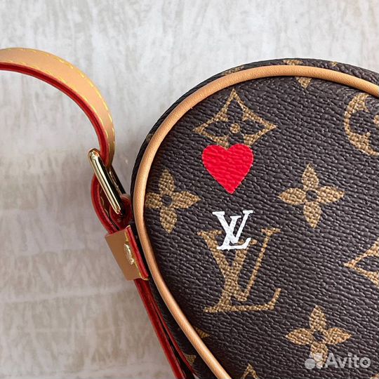 Сумка Louis Vuitton Coeur Heart